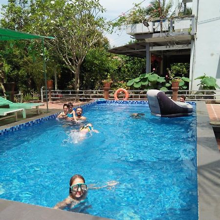Quoc Phuong Riverside Homestay Ben Tre ภายนอก รูปภาพ