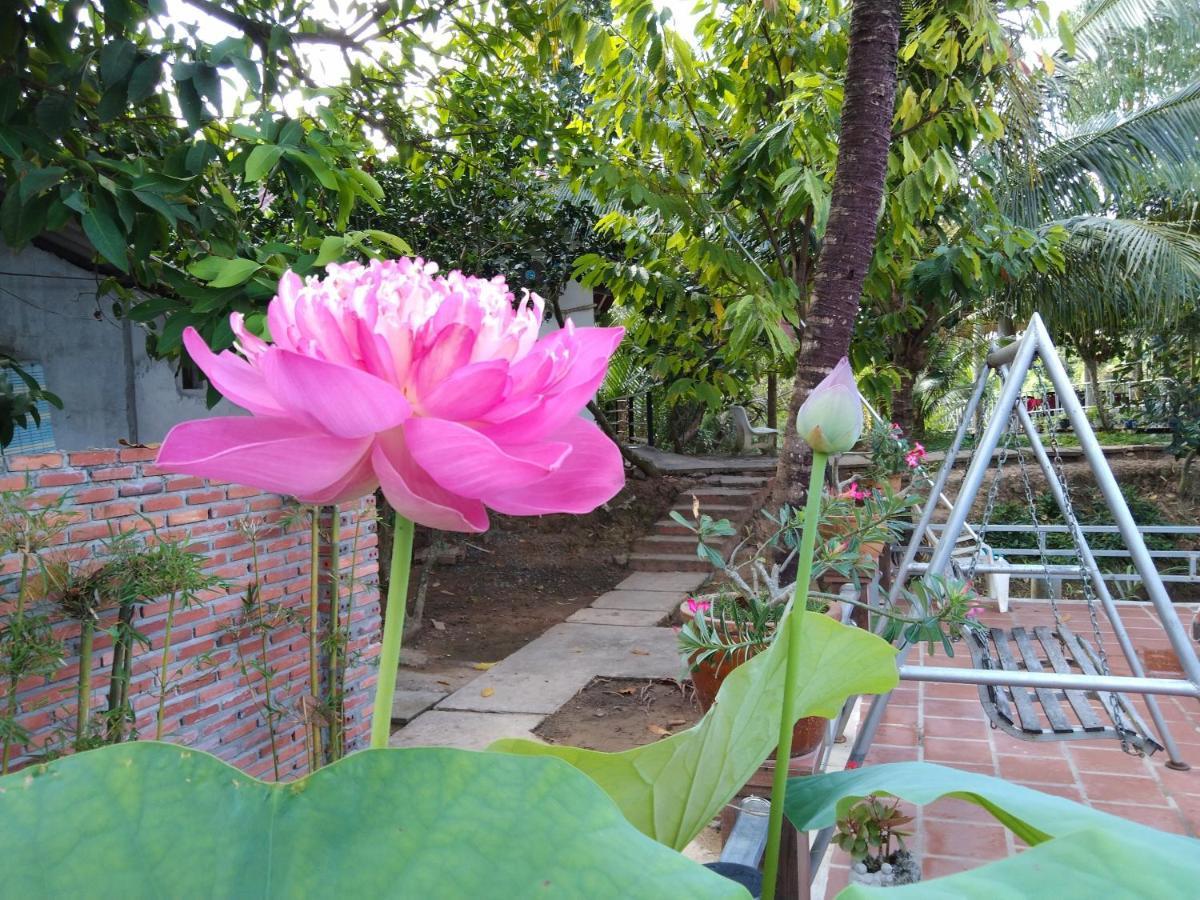 Quoc Phuong Riverside Homestay Ben Tre ภายนอก รูปภาพ