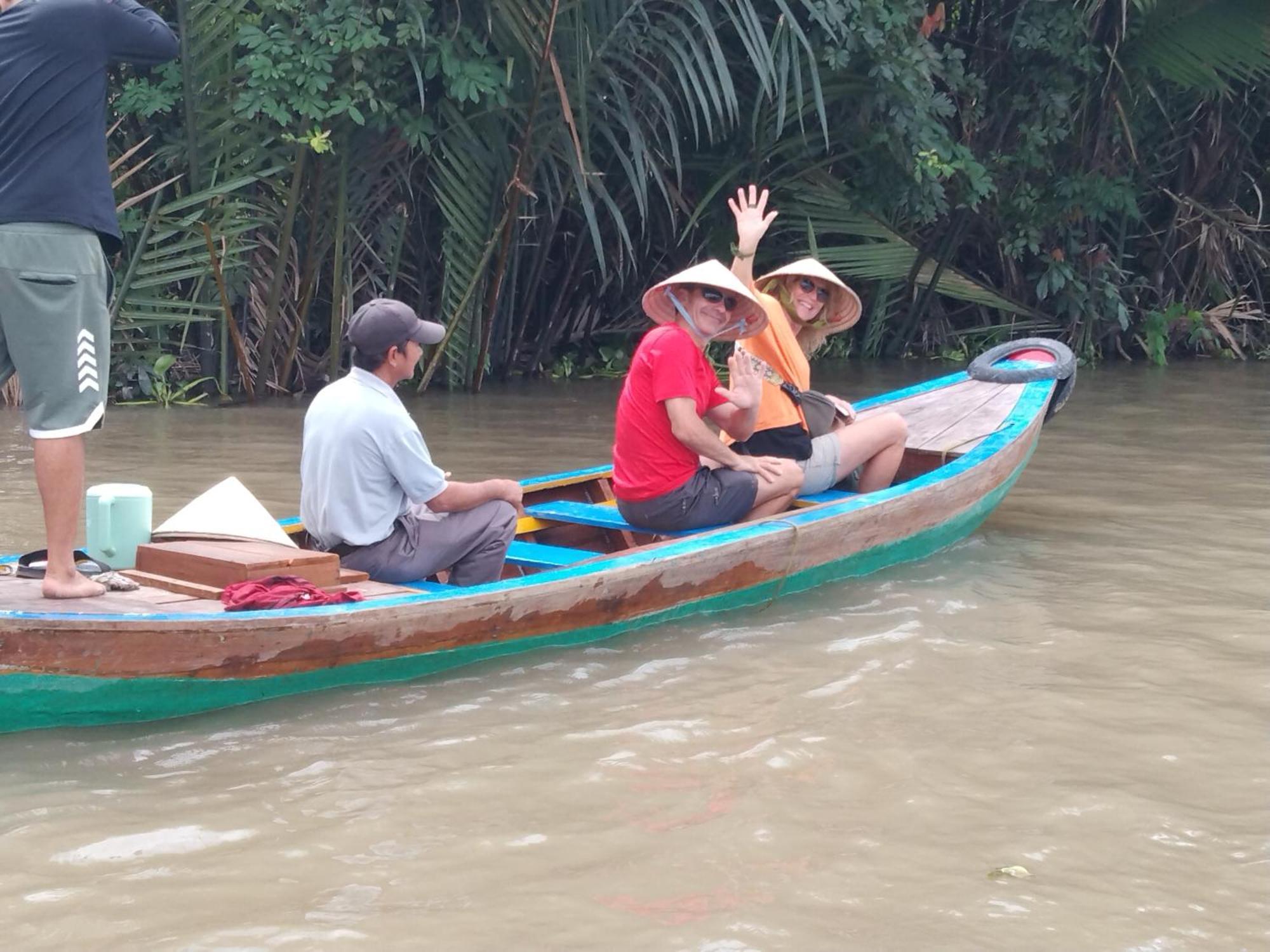Quoc Phuong Riverside Homestay Ben Tre ภายนอก รูปภาพ