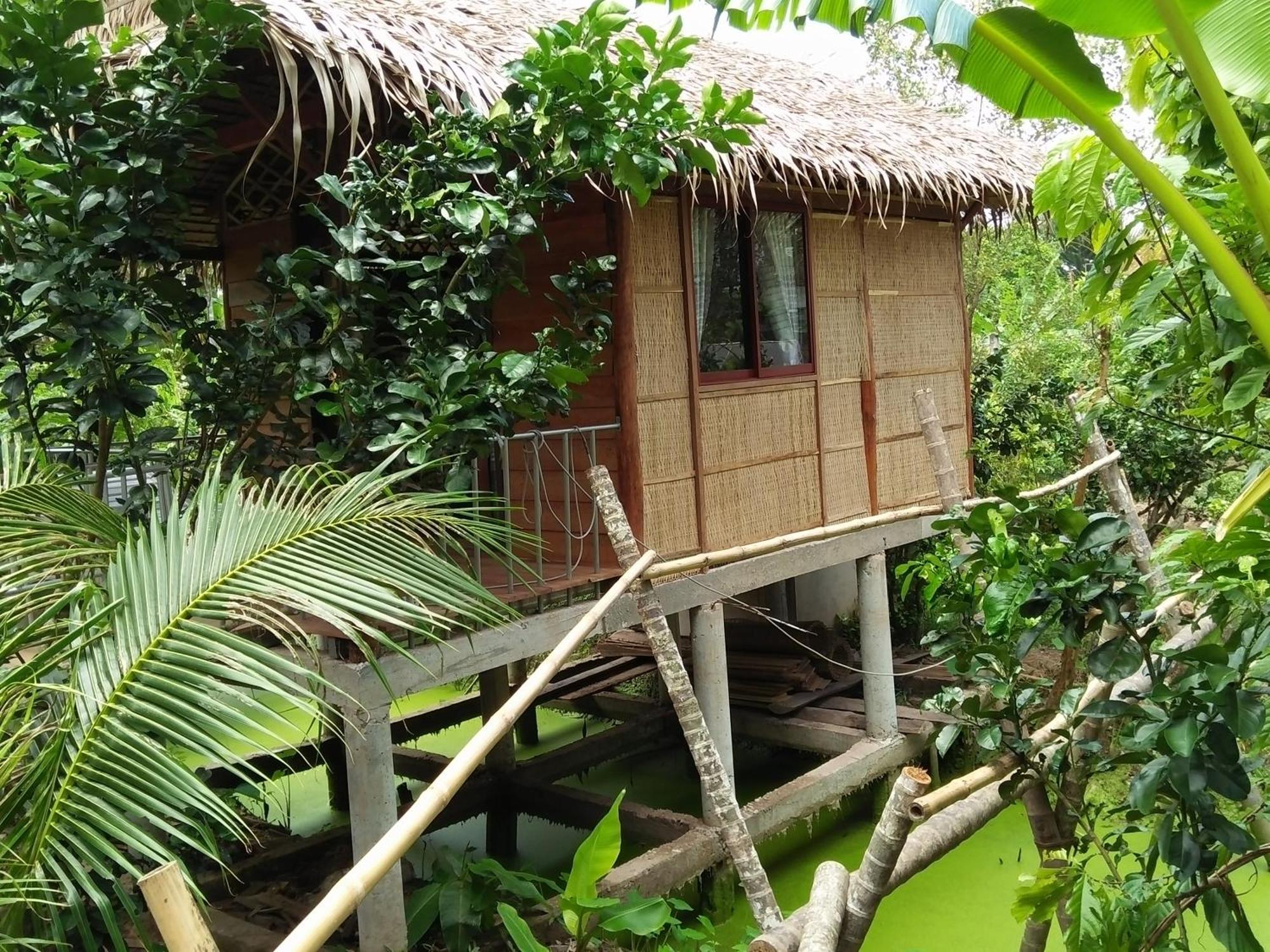 Quoc Phuong Riverside Homestay Ben Tre ภายนอก รูปภาพ