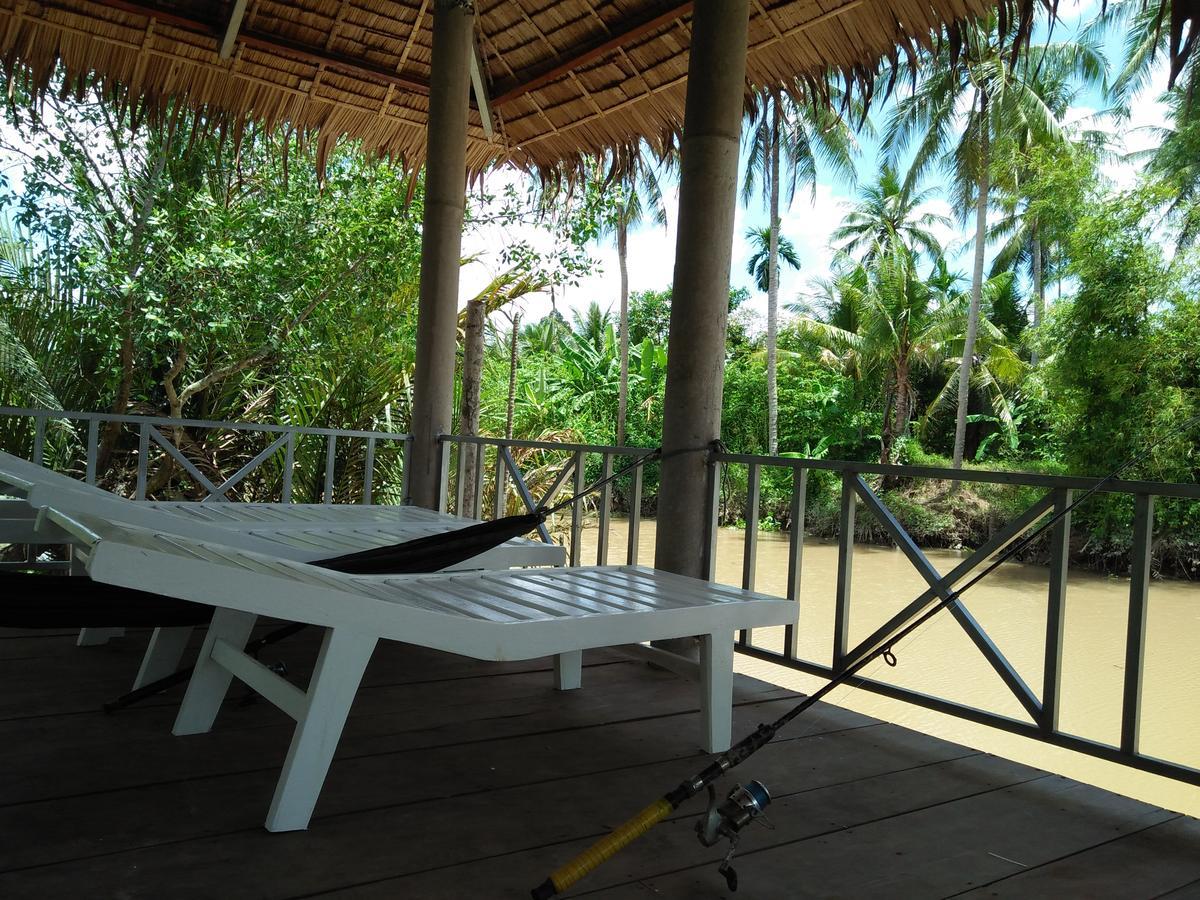 Quoc Phuong Riverside Homestay Ben Tre ภายนอก รูปภาพ