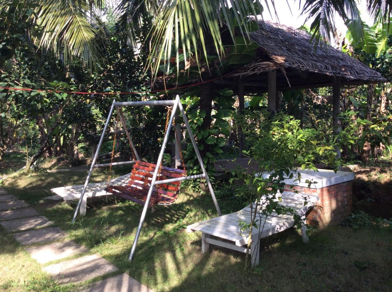 Quoc Phuong Riverside Homestay Ben Tre ภายนอก รูปภาพ